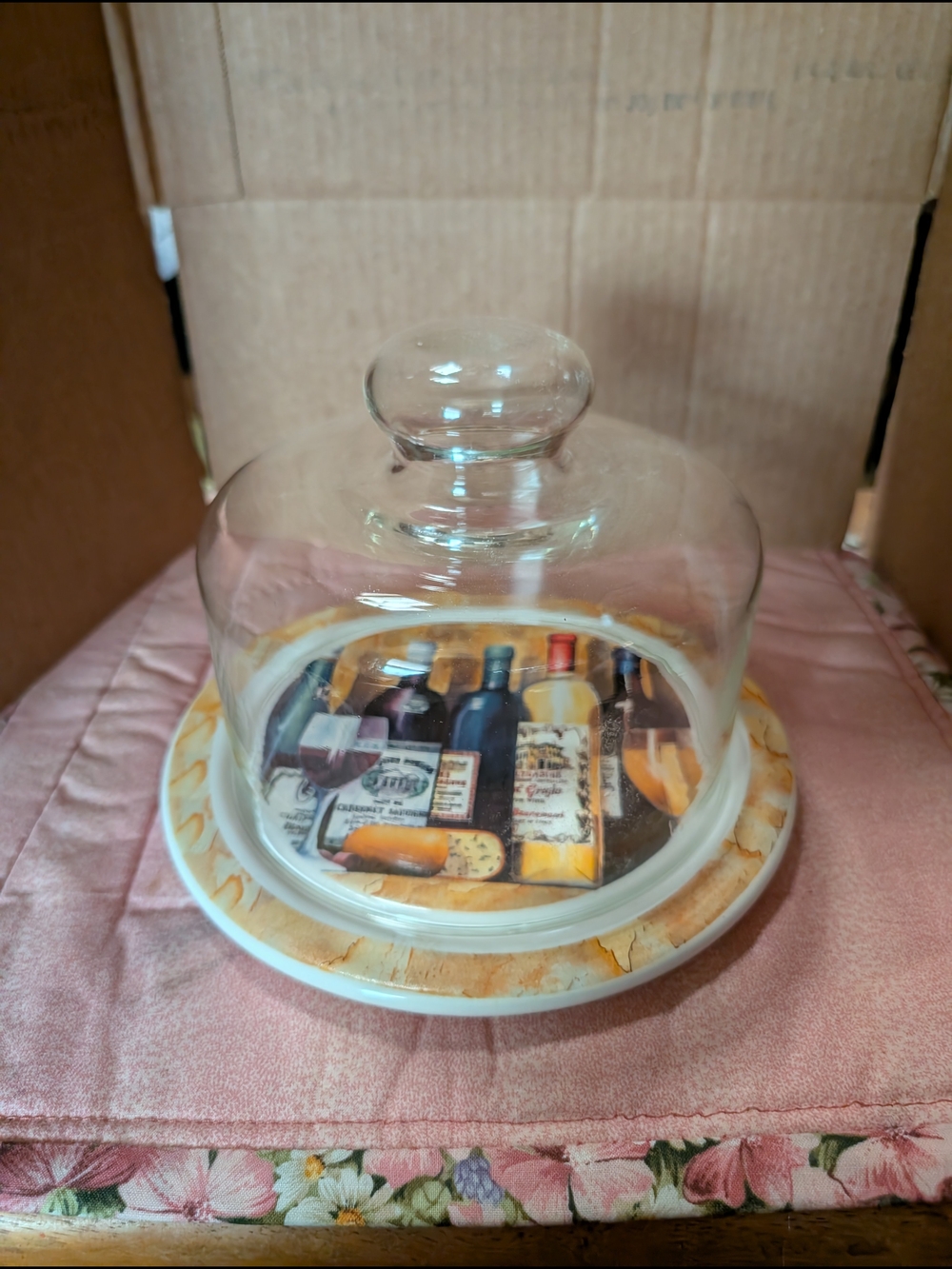 Clear Glass Dome Cake Stand with Wine Bottle Décor